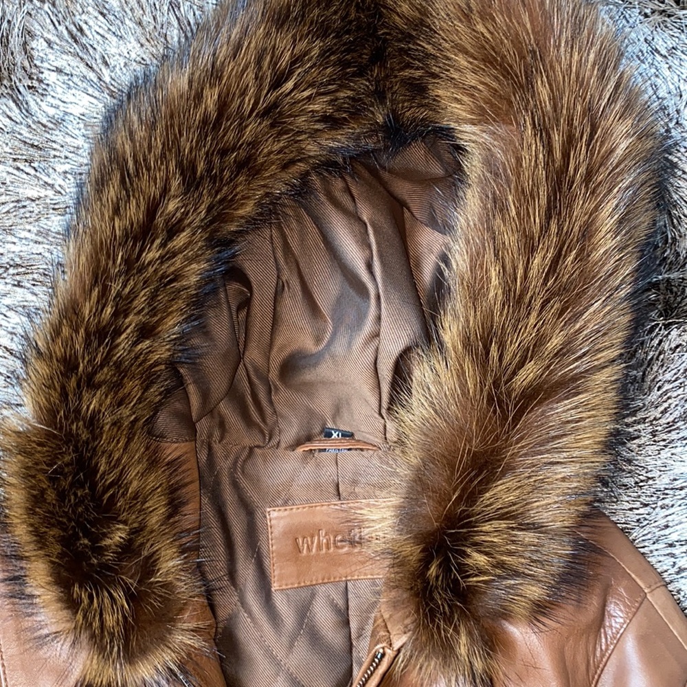 Whetblu brown leather jacket with hood - Picture 5 of 10